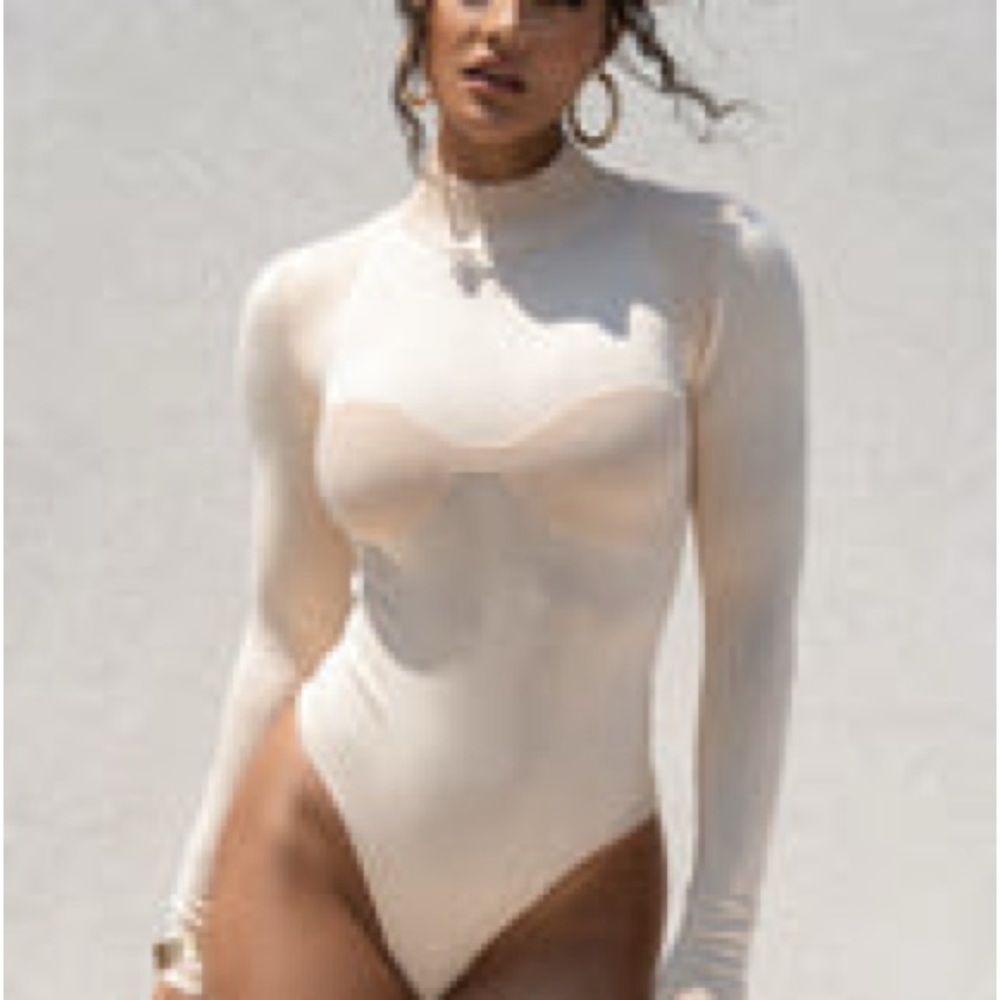 Jluxlabel Buttercream Love Signs Bodysuit